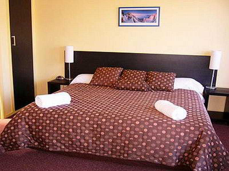 Central Gateway Motel Cromwell Extérieur photo